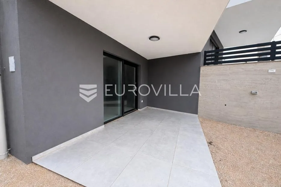 pag, šimuni, dvosoban apartman s vrtom 120 m od mora - slika 3