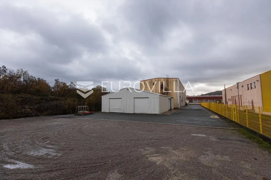 kukuljanovo, industrijski kompleks s dvije hale, zemljište 4,435 m² - slika 32