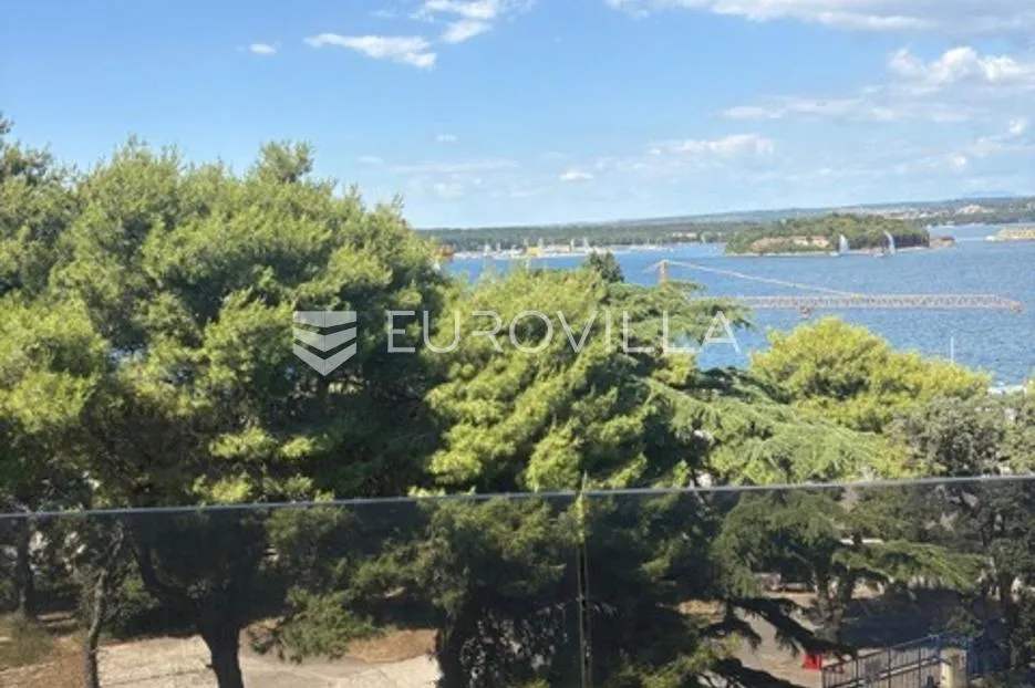 moderan peterosoban stan 150 m² s pogledom na more, pula, stoja - slika 25