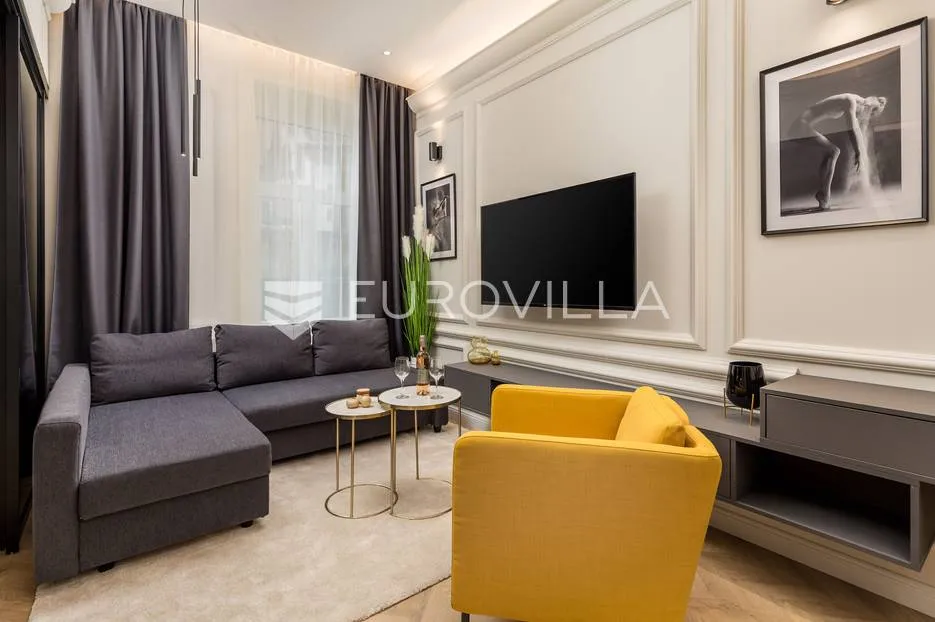 rijeka, centar, novouređen luksuzan stan 104 m² s tri apartmana - slika 17