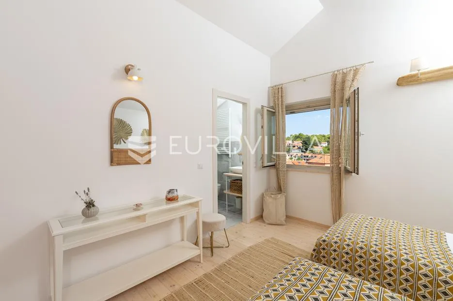 hvar, vrboska, predivna kamena vila u blizini mora - slika 18