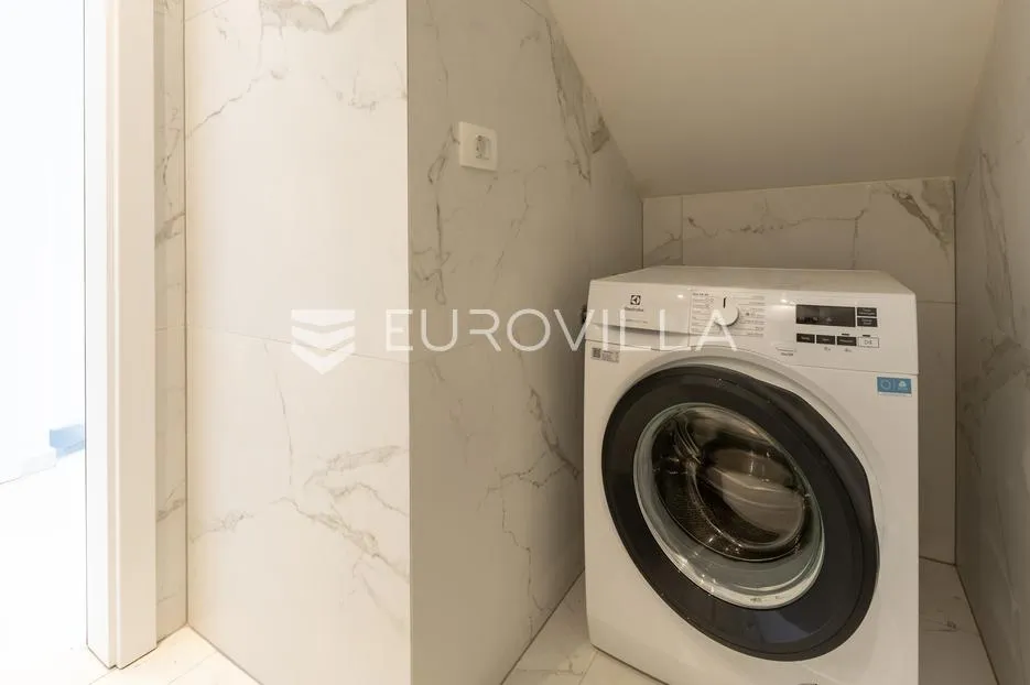 istra, poreč, najam kuće 116 m² s jacuzzijem i vrtom na super lokaciji s pogledom na more - slika 14