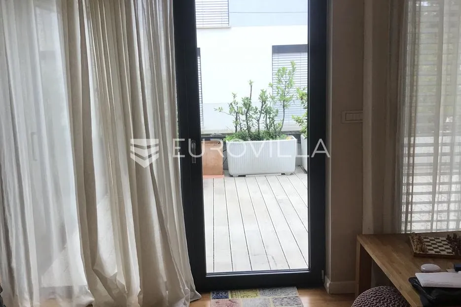 istra, rovinj, luksuzni penthouse nkp 186m2 na super lokaciji s dva garažna mjesta - slika 18
