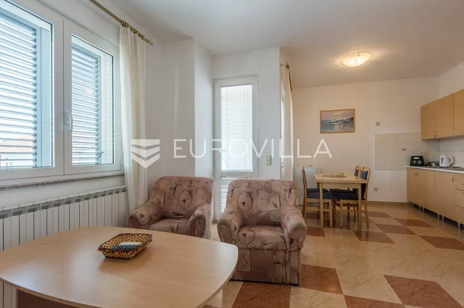 istra, rovinj, apartmanska kuća, 13 stanova, uhodani biznis, odlična prilika - slika 19