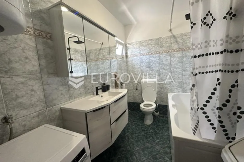 istra, medulin samostojeća kuća 130 m² s prekrasnom krovnom terasom i pogledom more - slika 19