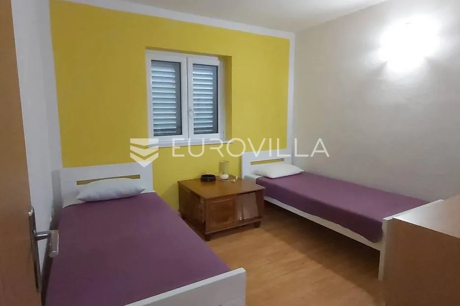 omiš, marušići, prekrasan trosoban stan s pogledom na more - slika 8