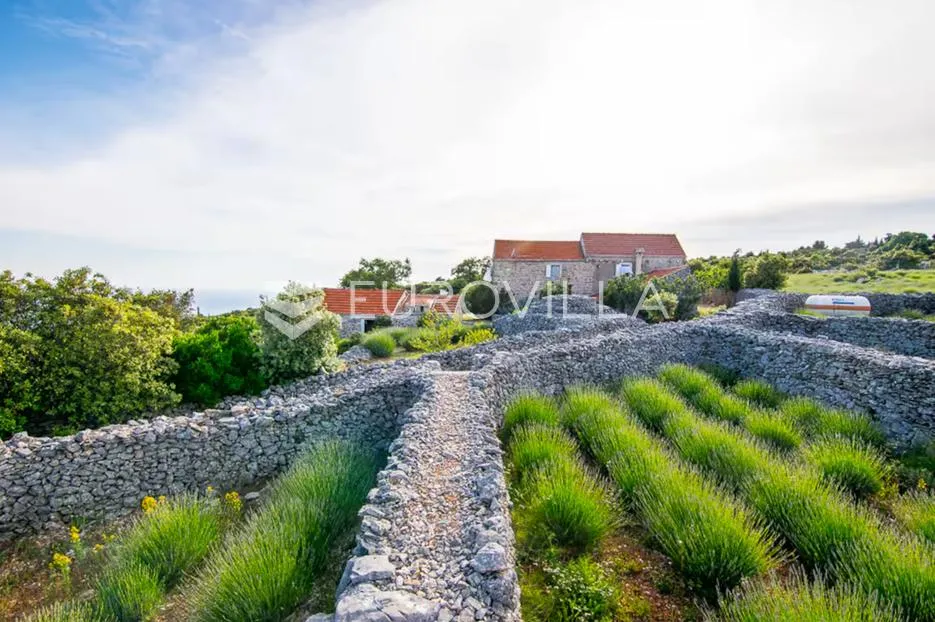 otok hvar, jedinstveno imanje na izuzetnoj lokaciji - slika 4