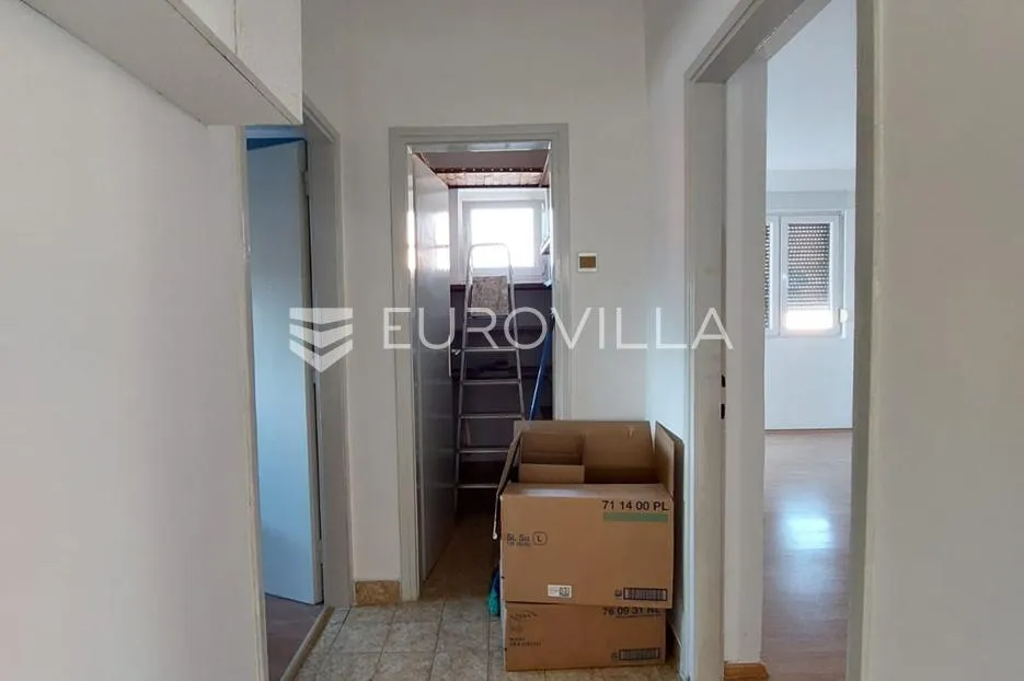 istra, pula, prostran stan na vidikovcu, 141,38 m², parkirno mjesto - slika 16