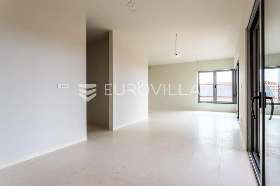 vodice, luksuzan trosoban penthouse, 157,59 m² s panoramskim pogledom na more i prostranim terasama - slika 5