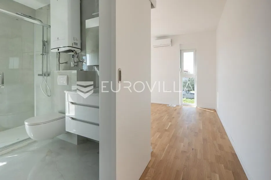 zadar, privlaka, ekskluzivna višetažna vila u privlaci s bazenom - slika 7
