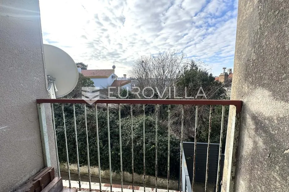 pula, centar, odličan stan u centru grada - slika 3