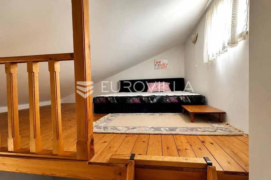 crikvenica, namješten jednosoban stan s galerijom - slika 8