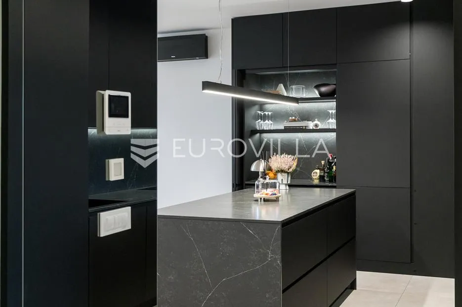 zagreb, vmd heinzelova, luksuzan četverosoban stan, 123,56 m² - slika 6