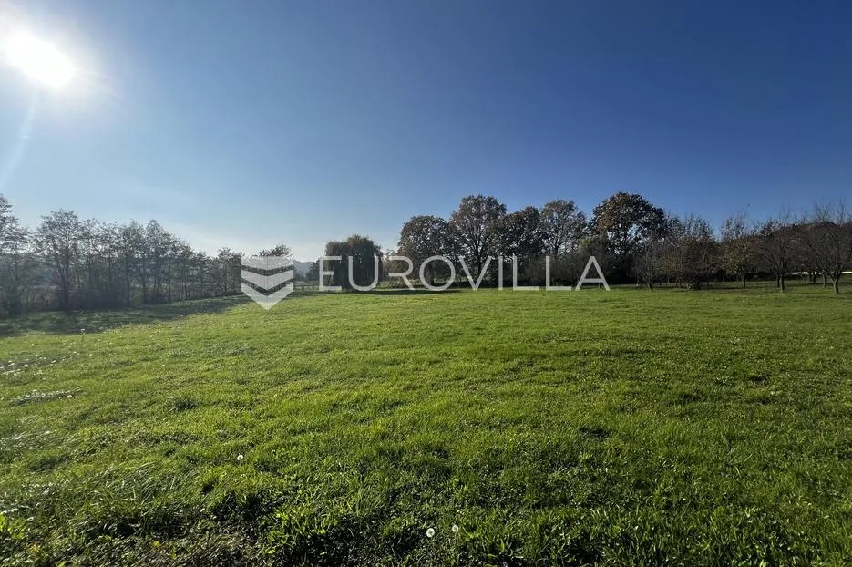 Daruvar, građevinsko zemljište 10590 m²