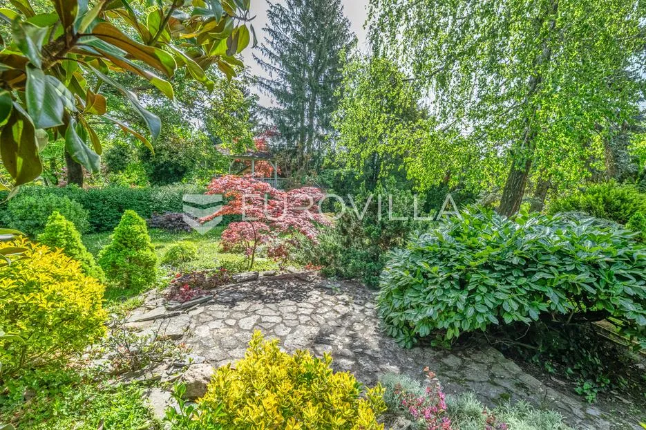 zagreb, srebrnjak, prekrasna vila s uređenom okućnicom - slika 6