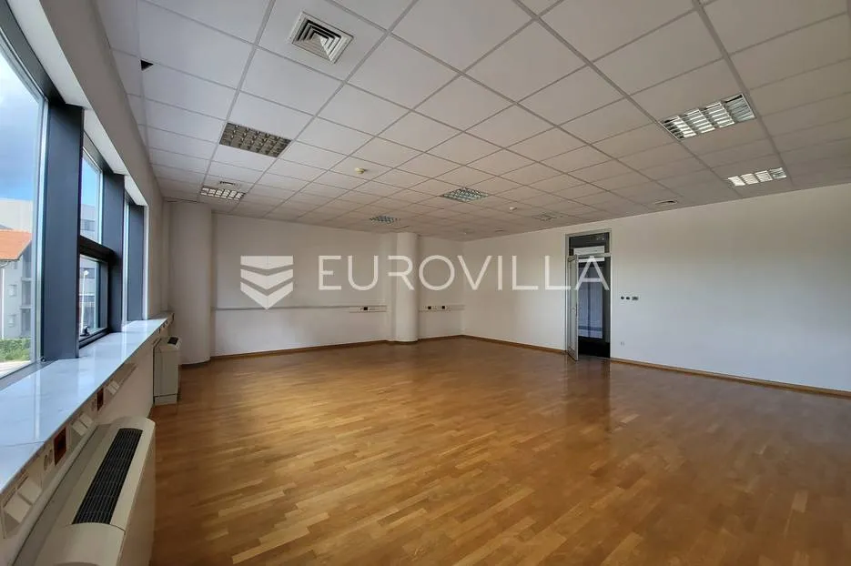 zagreb, novi zagreb, poslovni prostor za zakup 1130 m² na 2. katu poslovne zgrade s dizalom - slika 2