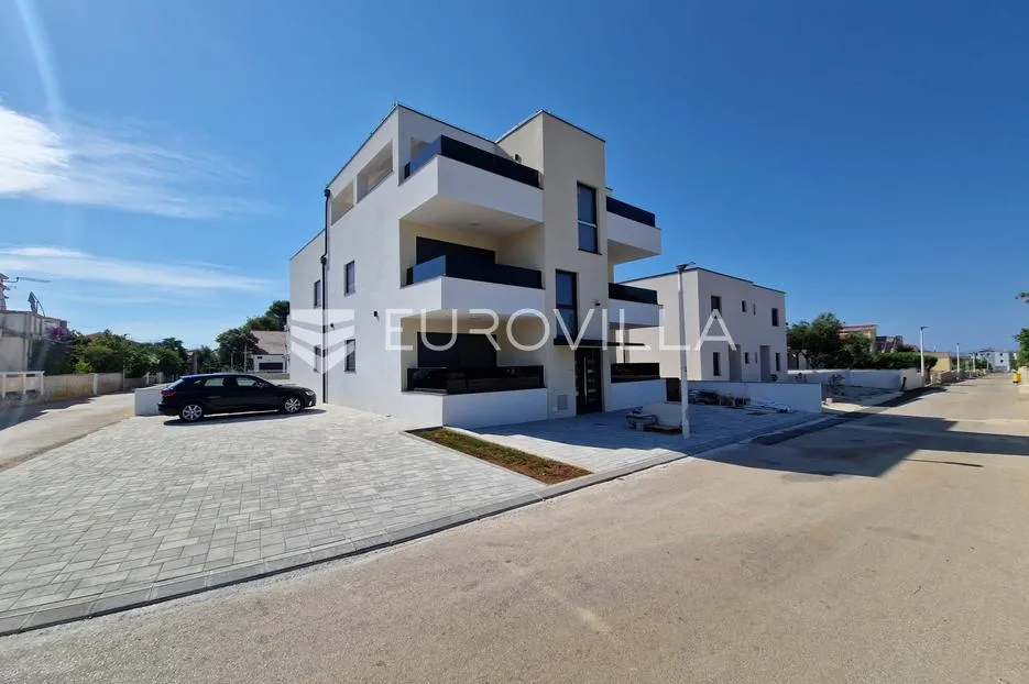 vir, apartman s krovnom terasom, pogled na more - slika 8