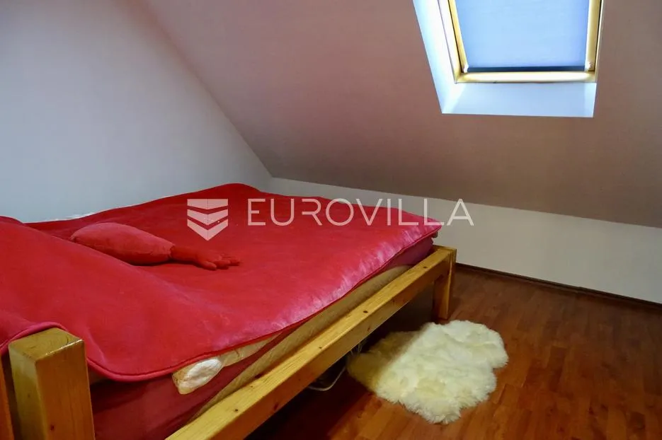 delnice, dvojna kuća površine 100 m² blizu centra u mirnom susjedstvu - slika 6