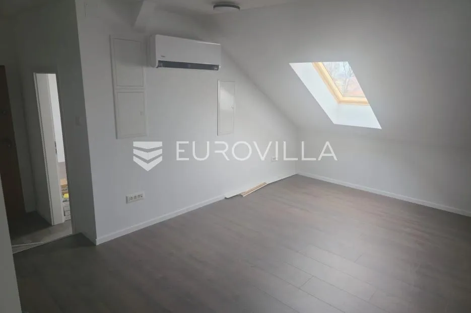 karlovac, zvijezda, poslovni prostor 51 m², novouređen, centar grada - slika 3