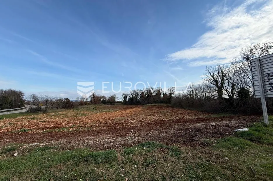 Istra, Marčana, Krnica, zemljište 4855 m² gospodarsko, proizvodne namjene - Krnica, Marčana