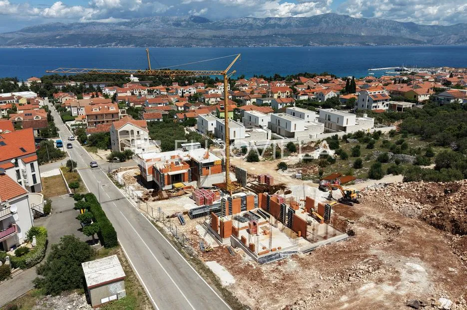 brač, supetar, jednosoban stan u prizemlju s vrtom - slika 5