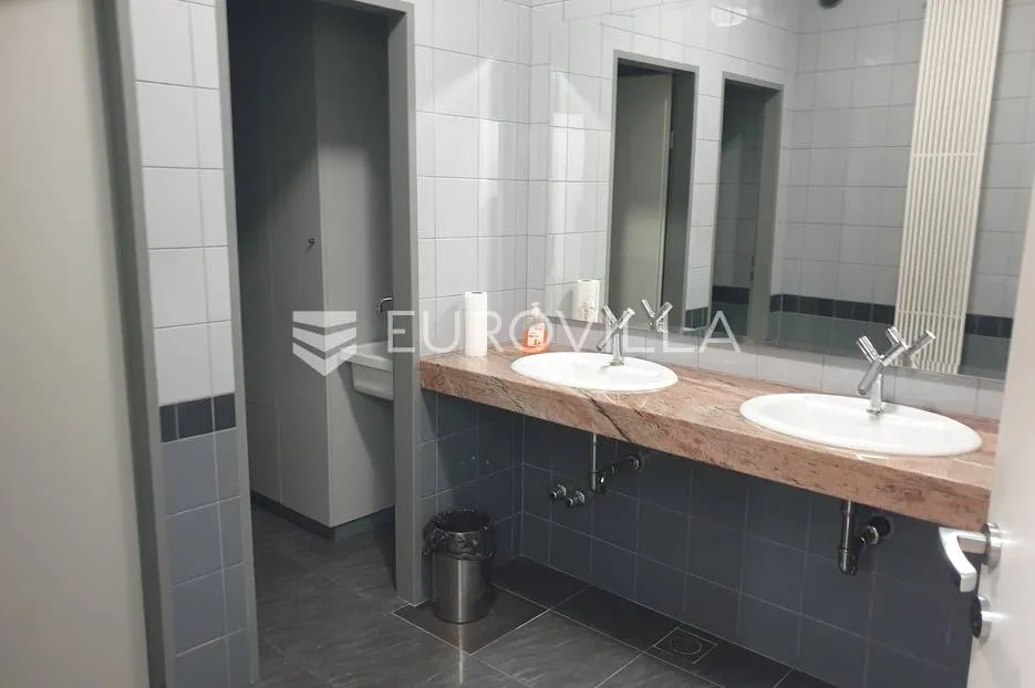 poslovna zgrada za zakup 1276 m² s nenatkrivenom terasom 140 m² novi zagreb, buzin - slika 8