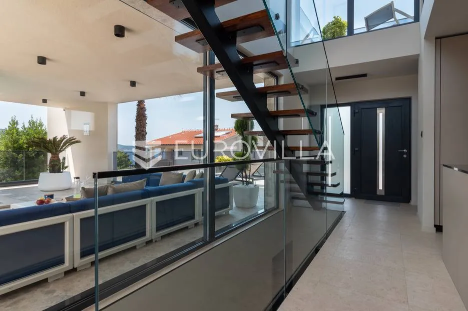 trogir okolica, moderna vila s bazenom blizu mora - slika 25