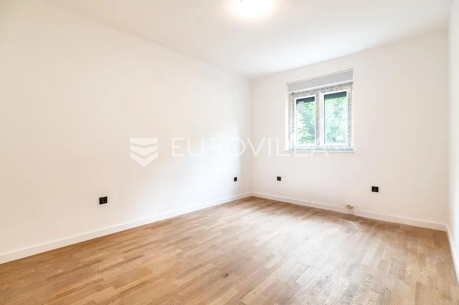 zagreb, maksimir remete, prekrasni četverosobni stan 88,75 m², dva balkona i dva parkinga - slika 9