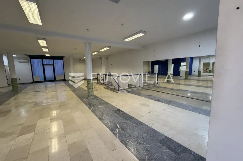 đakovo, centar, poslovni prostor 250 m2, odlična lokacija - slika 14