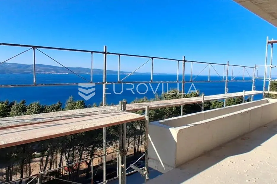 omiš, trosoban stan u novogradnji na mirnoj lokaciji okruženoj zelenilom, 83,53 m² - slika 4