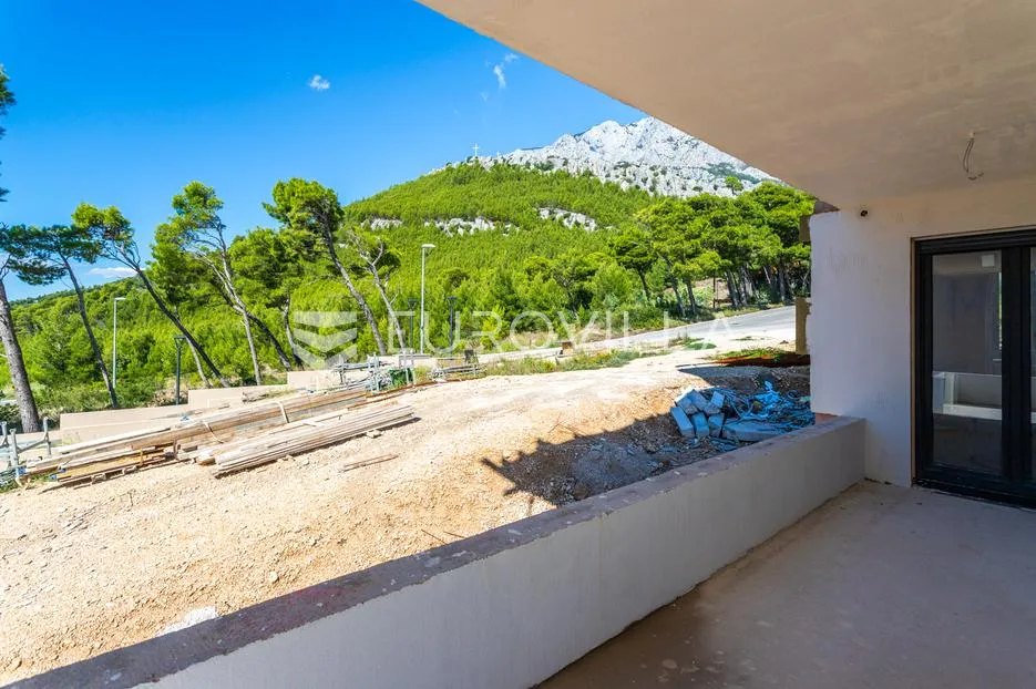 makarska, stan s pogledom na more, prenamijenjen u dva jednosobna apartmana, novogradnja - slika 14