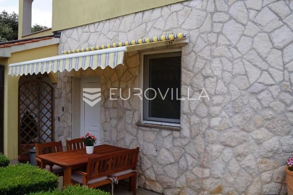 istra, medulin, banjole kvalitetna samostojeća kuća sa 6 stanova nkp 360 m2 u blizini mora - slika 14