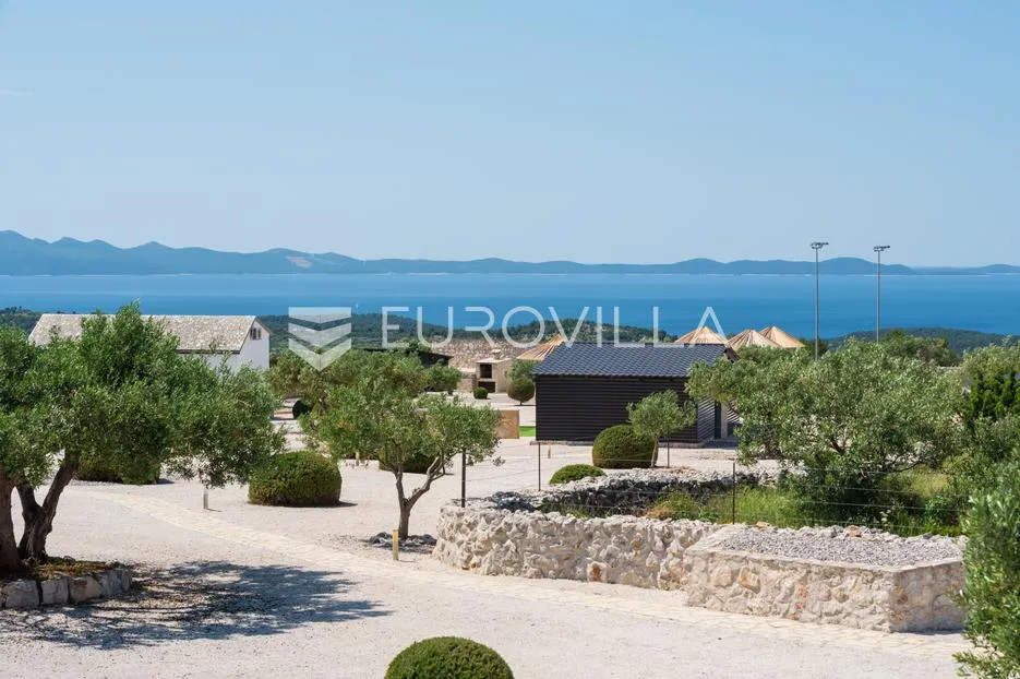 brač, milna, predivno uređeno imanje s predivnim pogledom na more - slika 8