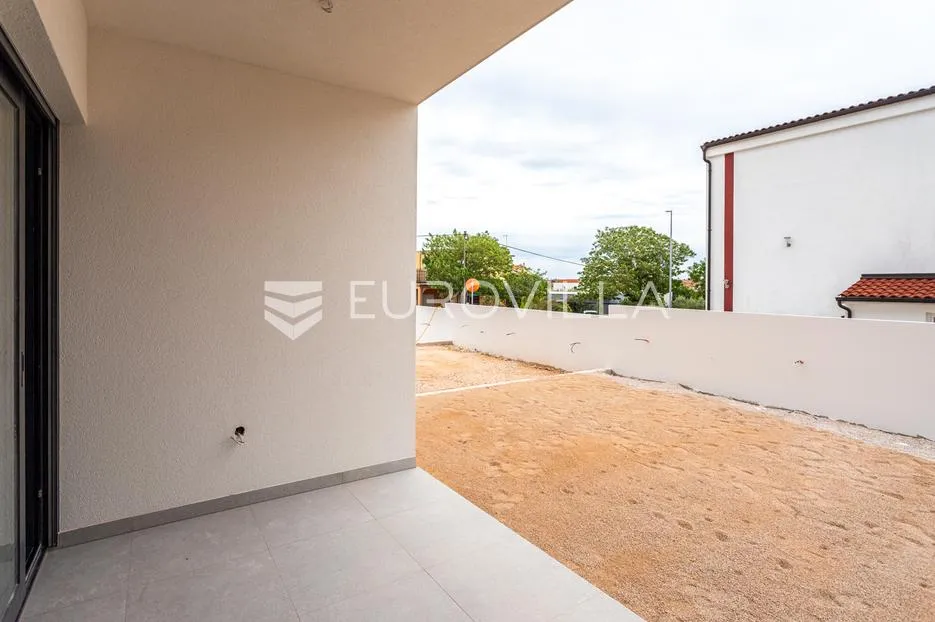 vodice, prostran dvosoban stan, 112,61 m² - slika 14