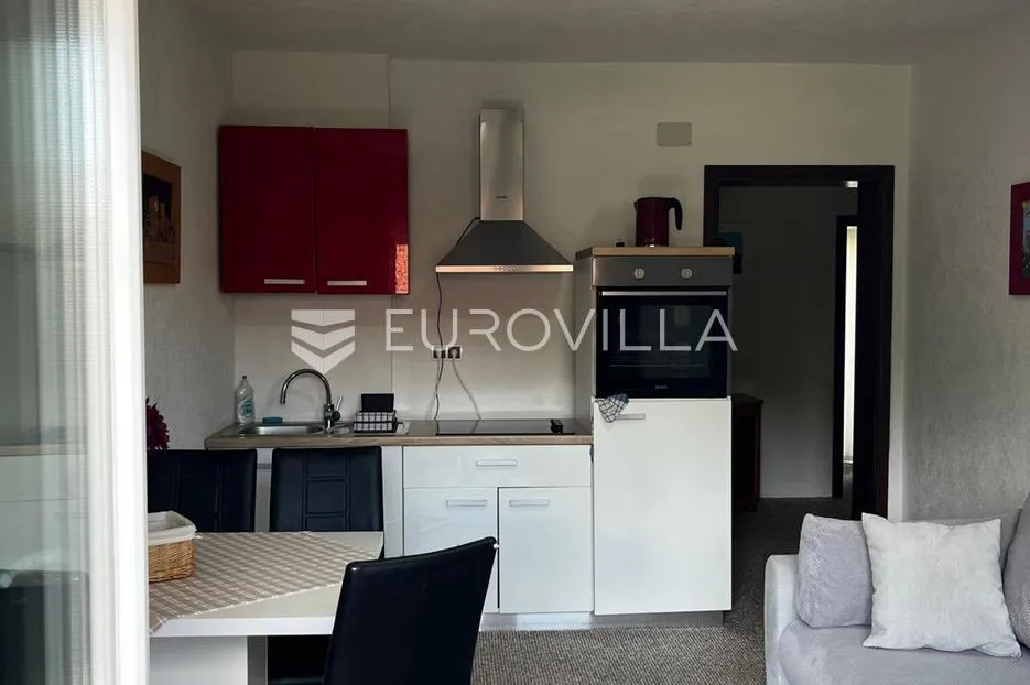 kuća, plitvice, rakovica, 4 apartmana, okućnica 1200 m² - slika 11