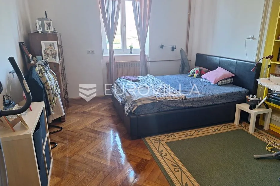 karlovac, centar, stan 231 m², odlična lokacija - slika 8