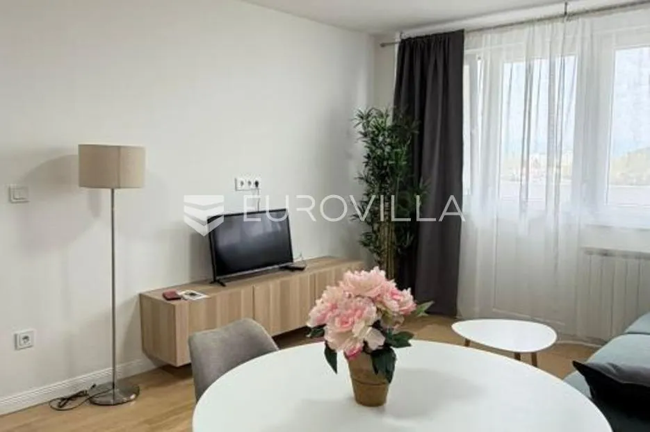zagreb, prečko, novoadaptiran trosoban stan 58 m², prvi najam - slika 3