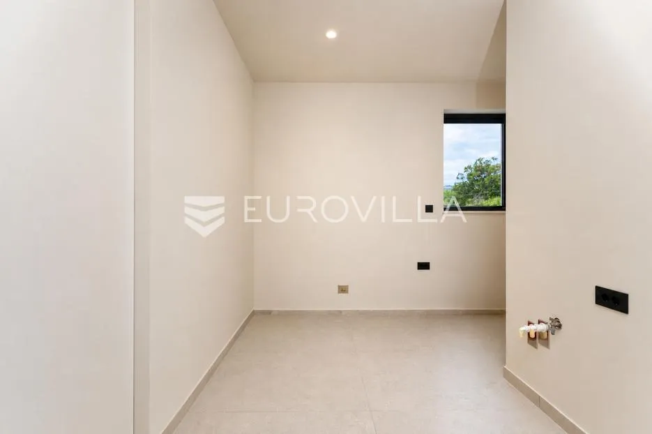 kostrena, rožići, ekskluzivan penthouse 200 m², panoramski pogled na more - slika 17