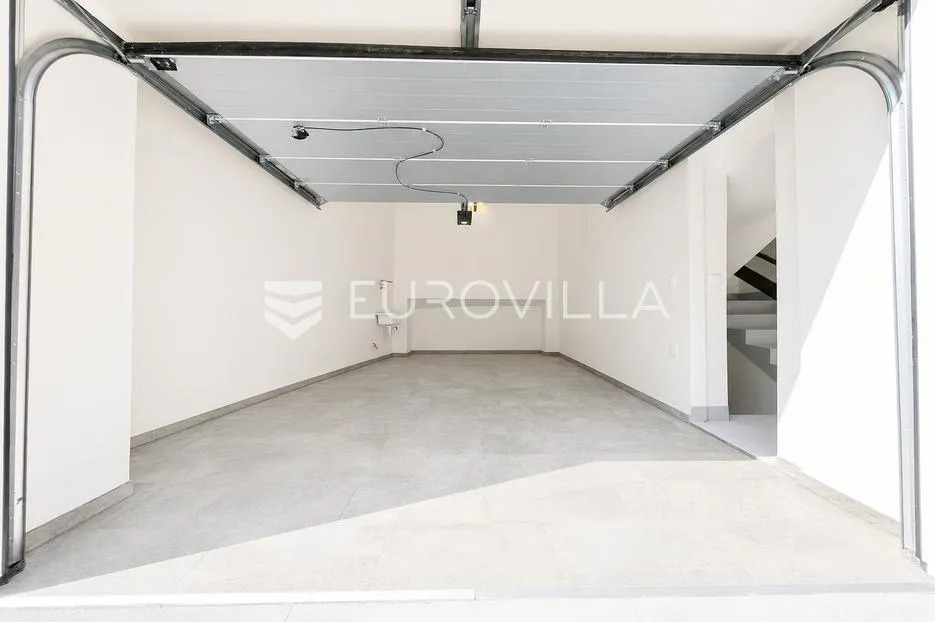 crikvenica, luksuzan trosoban stan 114 m² s garažom, 150m od mora - slika 5