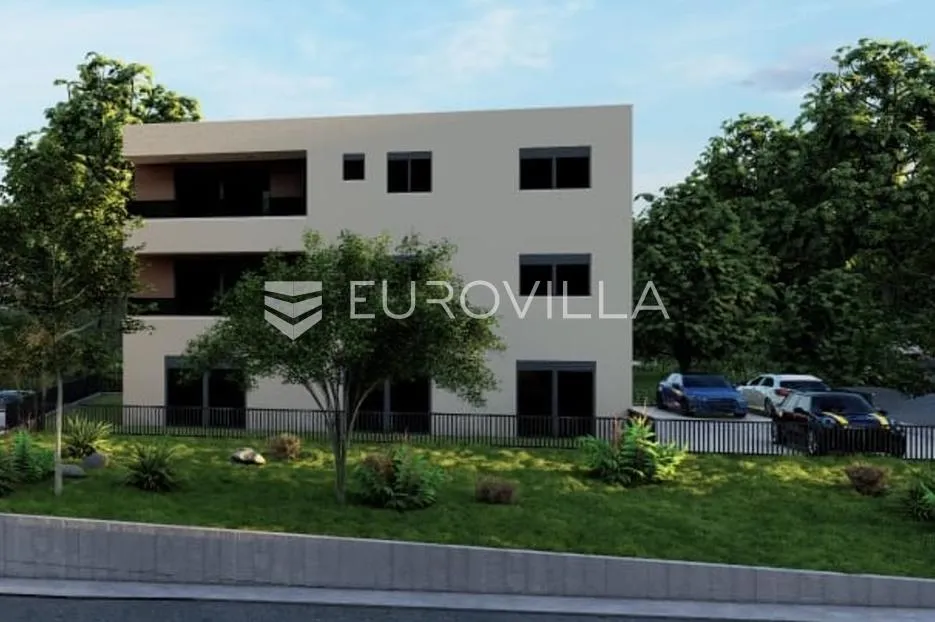 kaštela, trosoban stan, 100,7 m², dva parkirna mjesta - slika 2