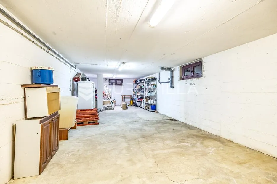 zagreb, lučko, odlična kuća 400 m² na zemljištu od 1740 m² - slika 22