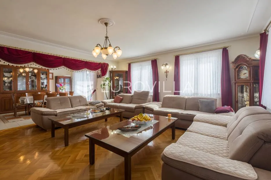 istra, rovinj, apartmanska kuća, 13 stanova, uhodani biznis, odlična prilika - slika 3