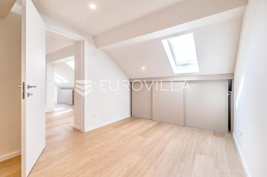zagreb, bogovićeva, luksuzan četverosoban penthouse 150 m² - slika 12