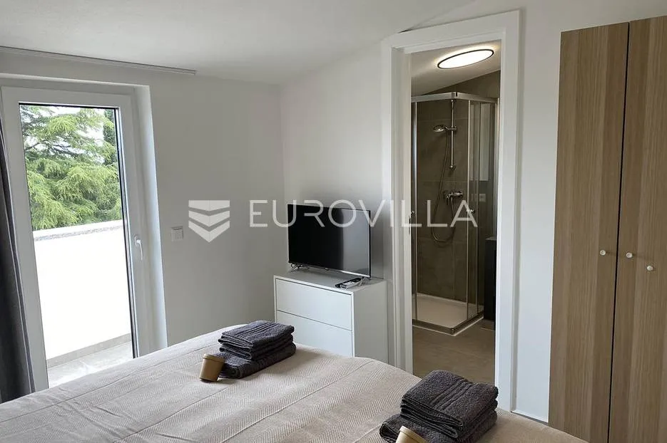 istra, premantura, kuća sa 3 luksuzna apartmana i pogledom na more, nkp 315 m2 - slika 35