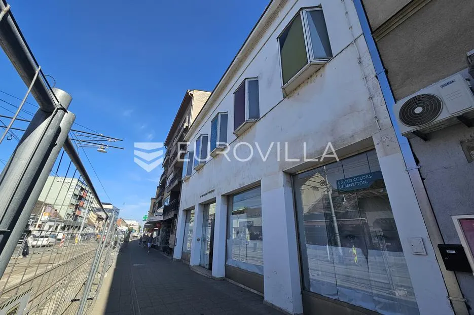 Osijek, Centar, poslovna zgrada 1078 m² na 4 etaže