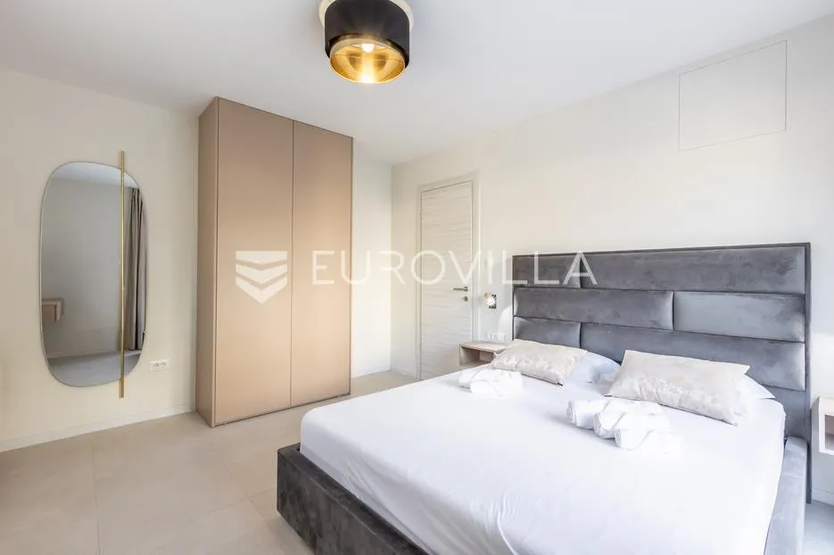 split, žrnovnica, vila s bazenom na mirnoj lokaciji - slika 20