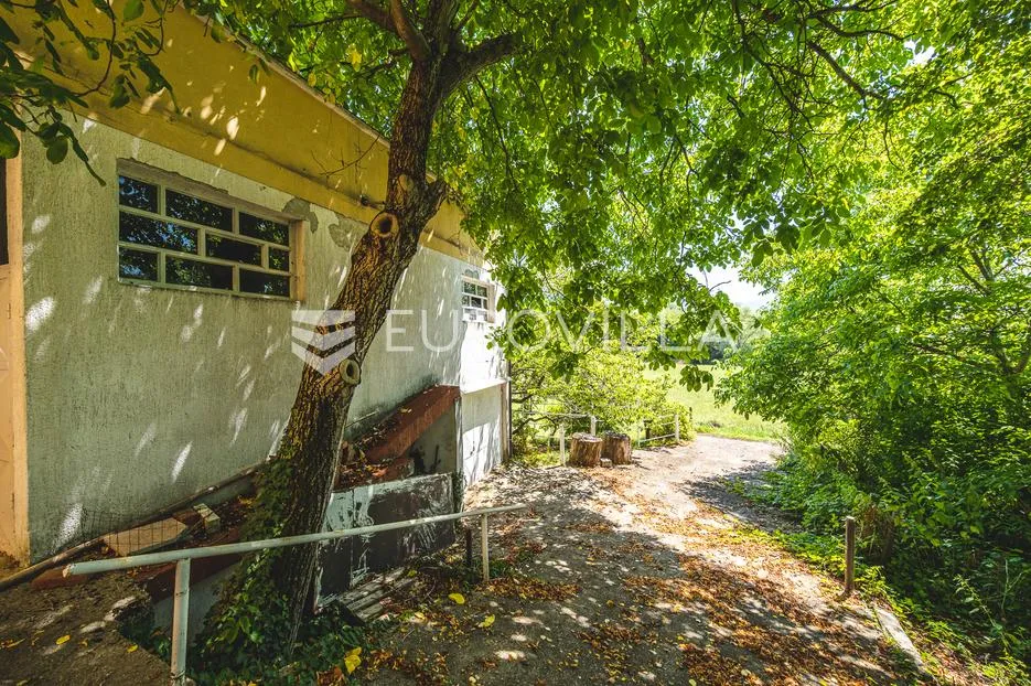 oroslavlje, stambeno poslovni objekt 1861 m² na predivnoj lokaciji - slika 21