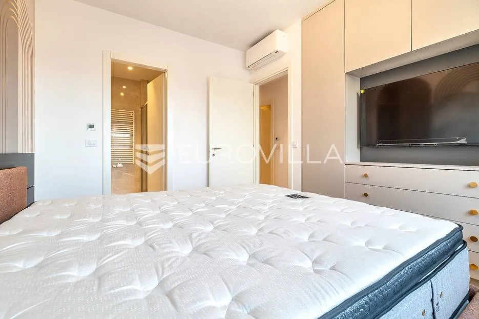 zagreb, heinzelova vmd, moderan trosoban penthouse 101,5 m² - slika 6