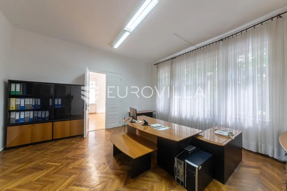 osijek, centar, zakup, opremljena poslovna zgrada prizemlje 650 m² - slika 8