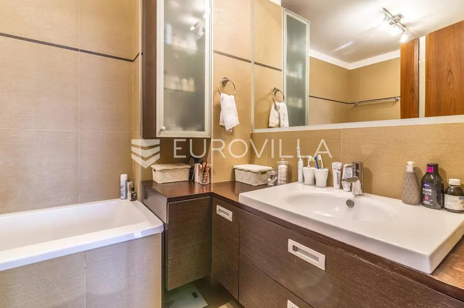 zagreb, maksimir, gornji bukovac, prekrasan peterosoban penthouse nkp 162m2 - slika 14